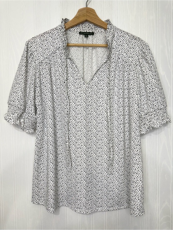 Adrianna Papell Tops - Adrianna Papell short sleeve shirt with neck tie size XL